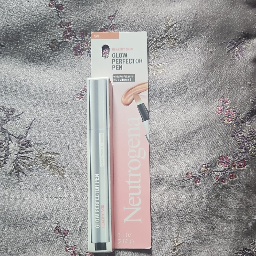 Neutrogena Glow Perfector Pen – Pink & Silver Color - Tan